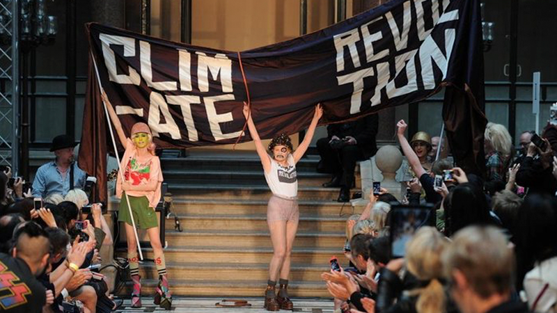 The political spectacle of the fashion industry